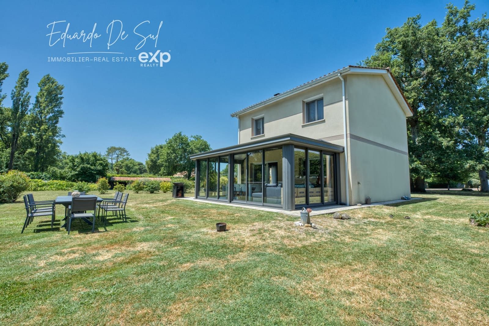 Maison RT2012 DPE A sur terrain de 2500m² à Pessac